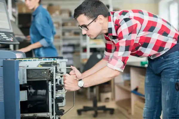 سرویس و ‌‌‌نگه‌داری عمومی ‌ماشین‌های چاپ