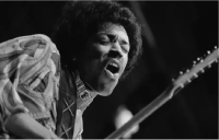 جیمی هندریکس، خواننده و گیتاریست